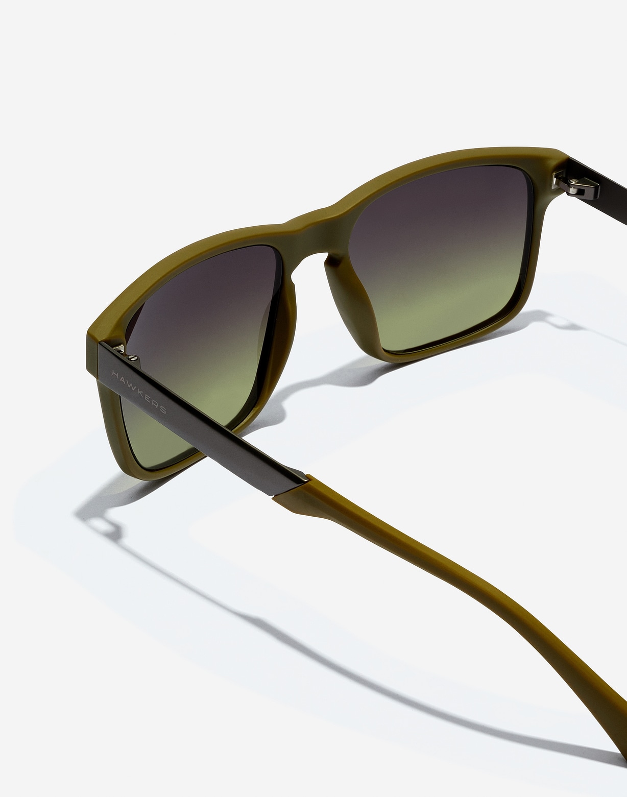 PEAK METAL - OLIVE GRADIENT MOSS 1 PEAK METAL - OLIVE GRADIENT MOSS
