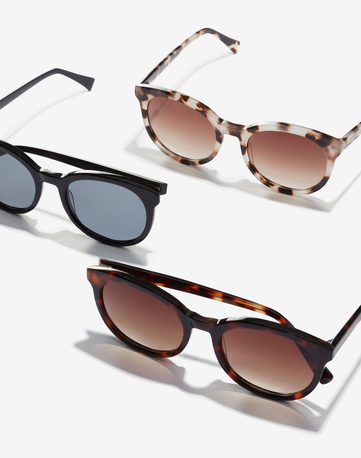 RESORT - LEO BROWN 4 RESORT - LEO BROWN